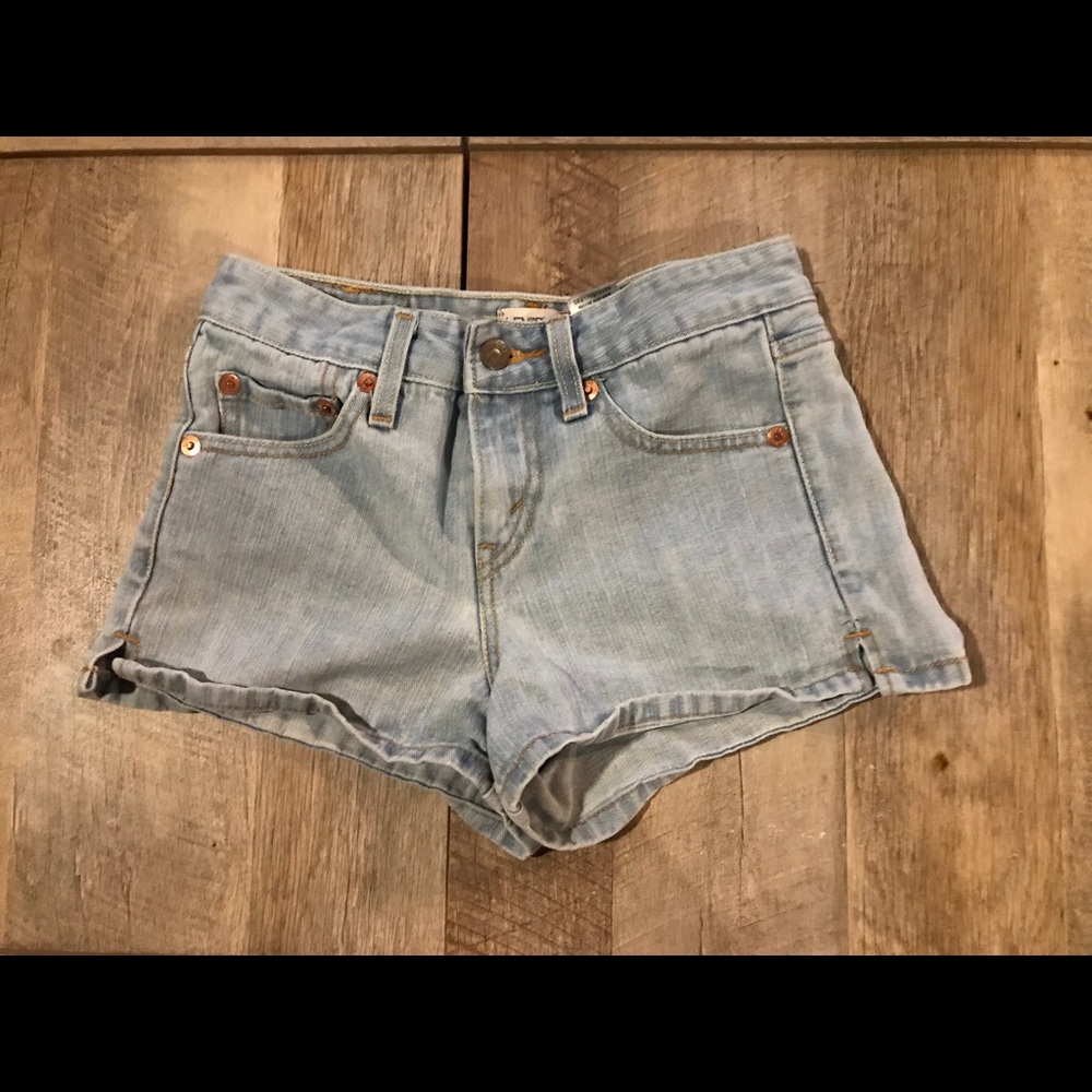 Levi’s denim shorts